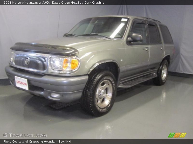 Estate Green Metallic / Dark Graphite 2001 Mercury Mountaineer AWD