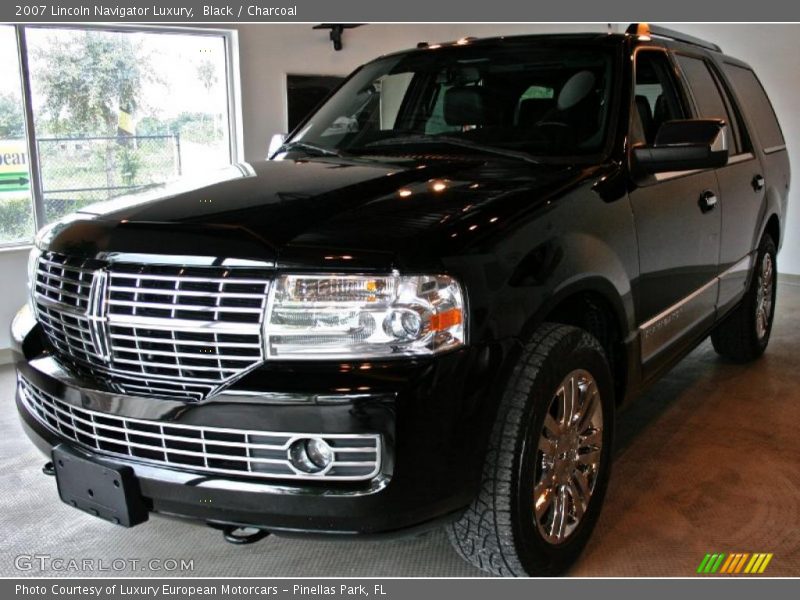 Black / Charcoal 2007 Lincoln Navigator Luxury