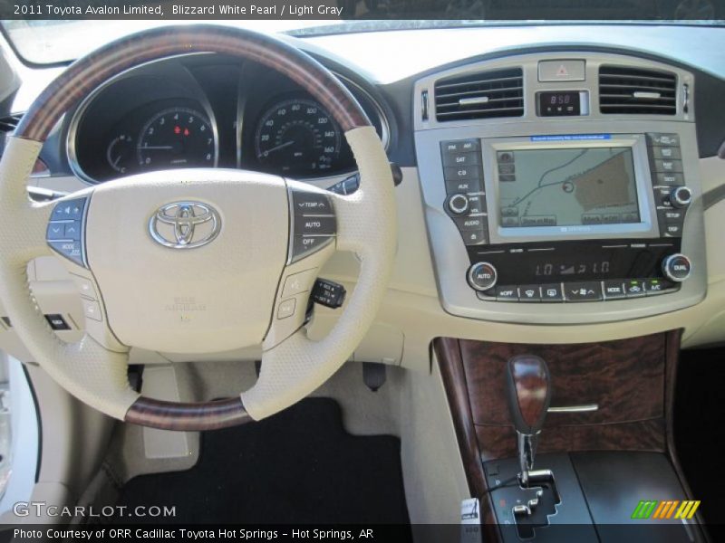 Blizzard White Pearl / Light Gray 2011 Toyota Avalon Limited