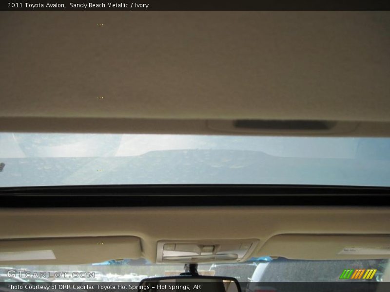 Sandy Beach Metallic / Ivory 2011 Toyota Avalon