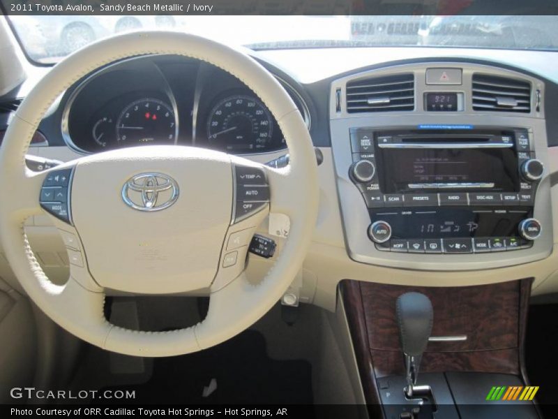 Sandy Beach Metallic / Ivory 2011 Toyota Avalon