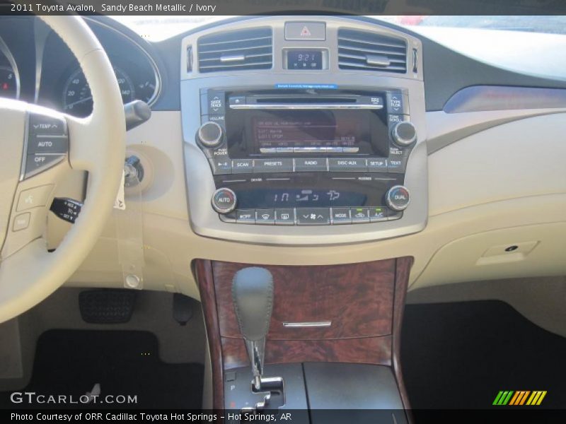 Sandy Beach Metallic / Ivory 2011 Toyota Avalon