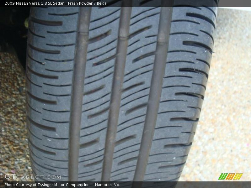 Fresh Powder / Beige 2009 Nissan Versa 1.8 SL Sedan