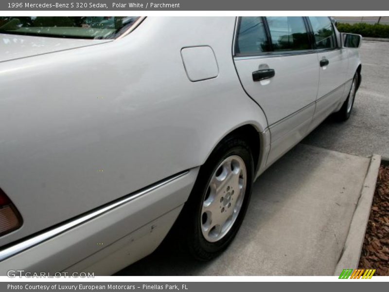 Polar White / Parchment 1996 Mercedes-Benz S 320 Sedan