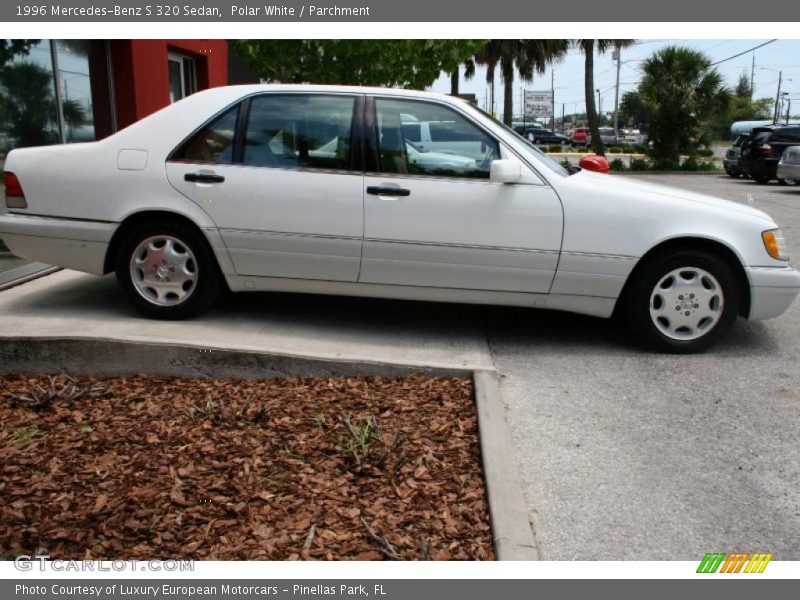 Polar White / Parchment 1996 Mercedes-Benz S 320 Sedan