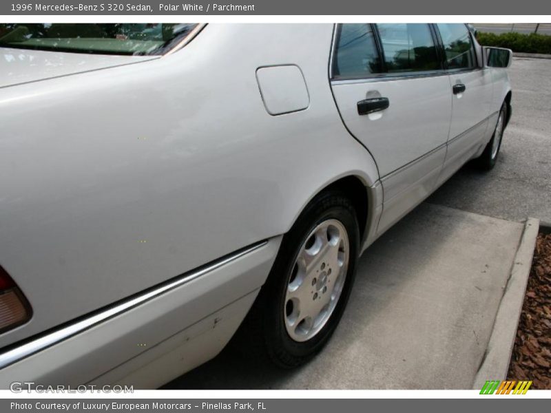 Polar White / Parchment 1996 Mercedes-Benz S 320 Sedan
