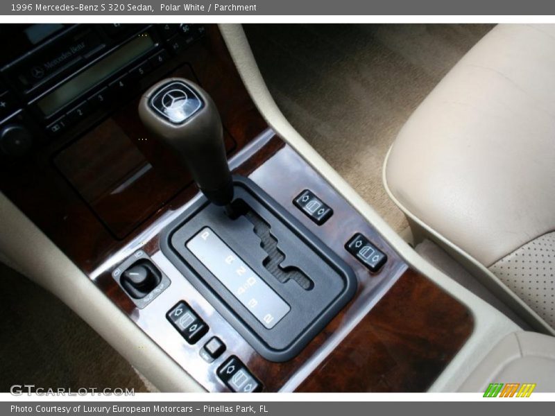 Polar White / Parchment 1996 Mercedes-Benz S 320 Sedan