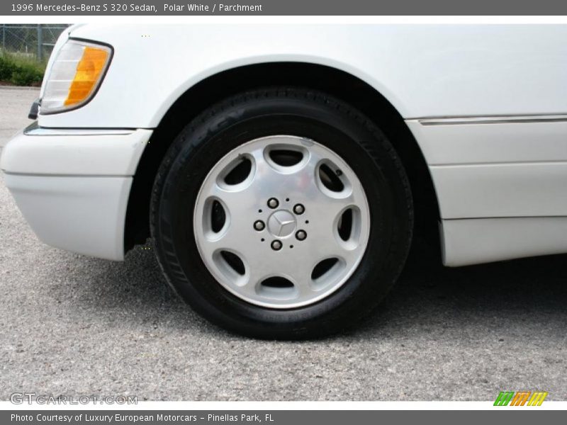 Polar White / Parchment 1996 Mercedes-Benz S 320 Sedan