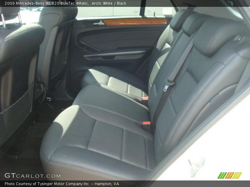Arctic White / Black 2009 Mercedes-Benz ML 320 BlueTec 4Matic
