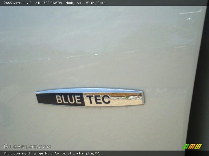 Arctic White / Black 2009 Mercedes-Benz ML 320 BlueTec 4Matic