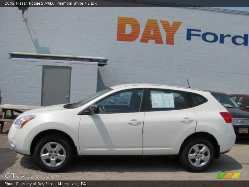 Phantom White / Black 2009 Nissan Rogue S AWD