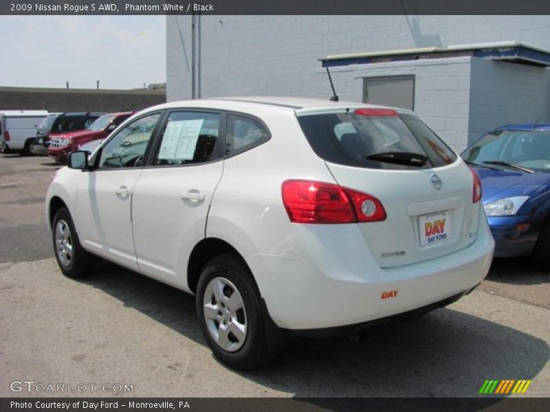 Phantom White / Black 2009 Nissan Rogue S AWD