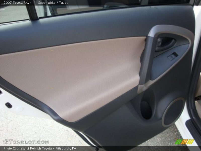 Super White / Taupe 2007 Toyota RAV4 I4