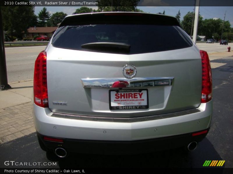 Radiant Silver / Ebony/Titanium 2010 Cadillac SRX V6