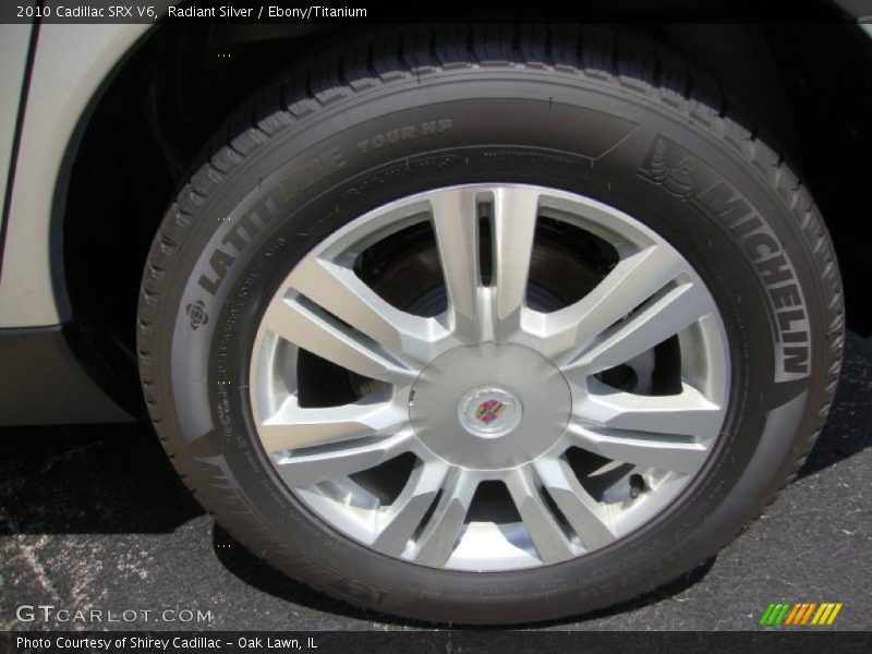 Radiant Silver / Ebony/Titanium 2010 Cadillac SRX V6