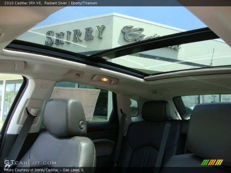 Radiant Silver / Ebony/Titanium 2010 Cadillac SRX V6