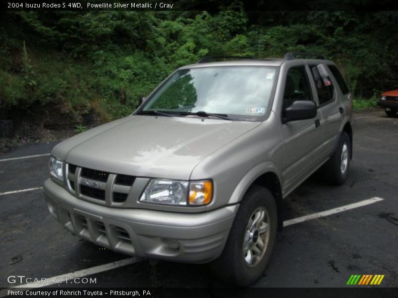 Powellite Silver Metallic / Gray 2004 Isuzu Rodeo S 4WD