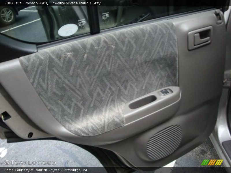 Powellite Silver Metallic / Gray 2004 Isuzu Rodeo S 4WD