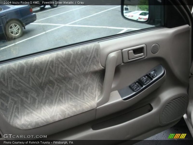 Powellite Silver Metallic / Gray 2004 Isuzu Rodeo S 4WD