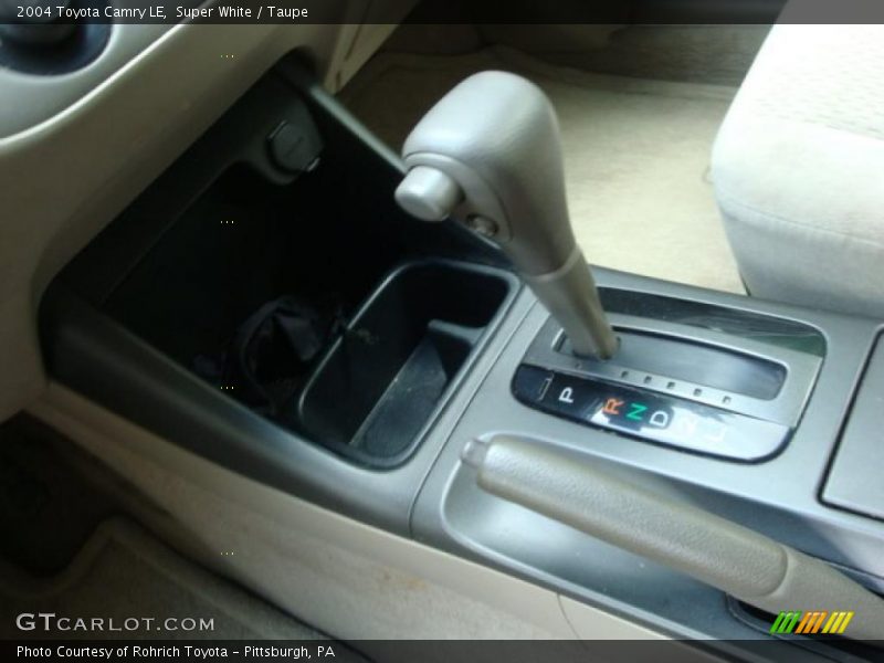 Super White / Taupe 2004 Toyota Camry LE