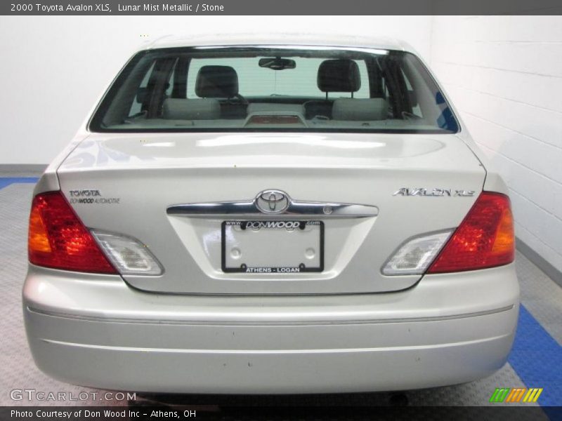 Lunar Mist Metallic / Stone 2000 Toyota Avalon XLS