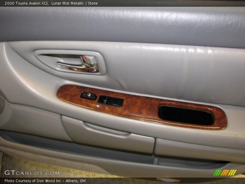Lunar Mist Metallic / Stone 2000 Toyota Avalon XLS