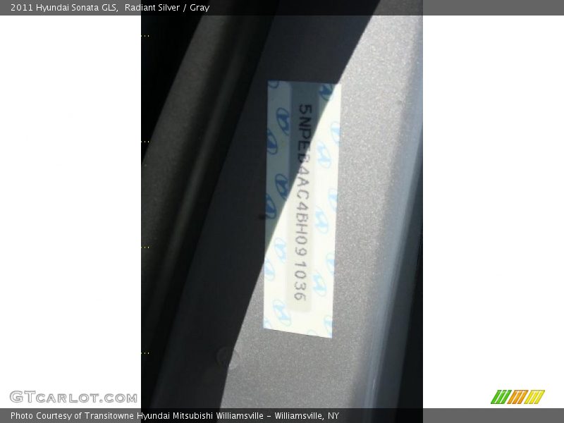 Radiant Silver / Gray 2011 Hyundai Sonata GLS