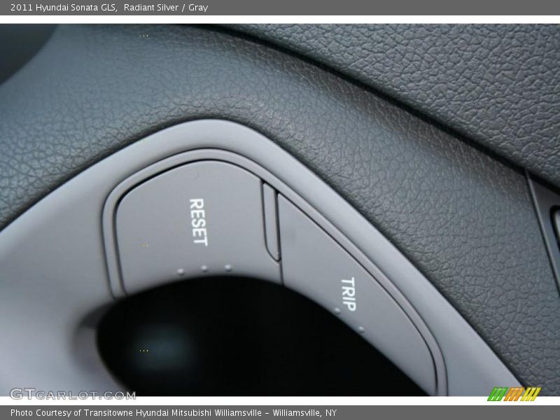 Radiant Silver / Gray 2011 Hyundai Sonata GLS