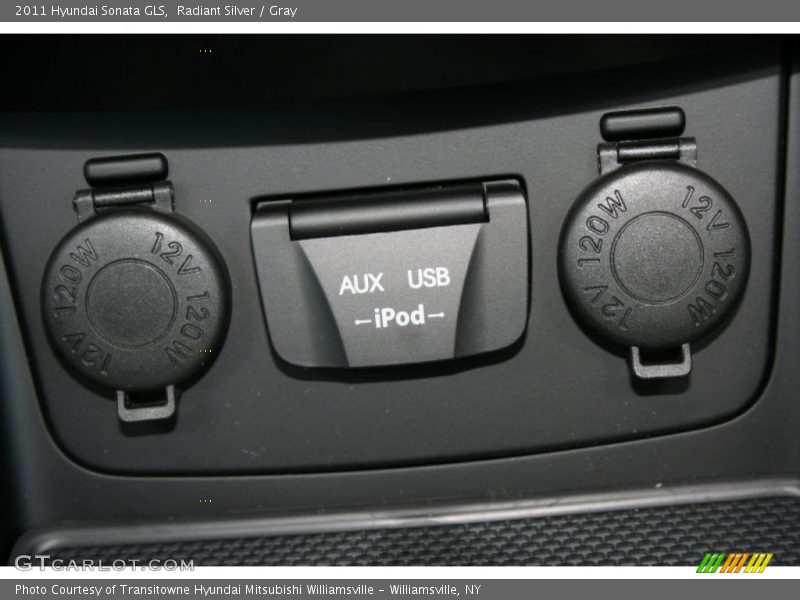 Radiant Silver / Gray 2011 Hyundai Sonata GLS