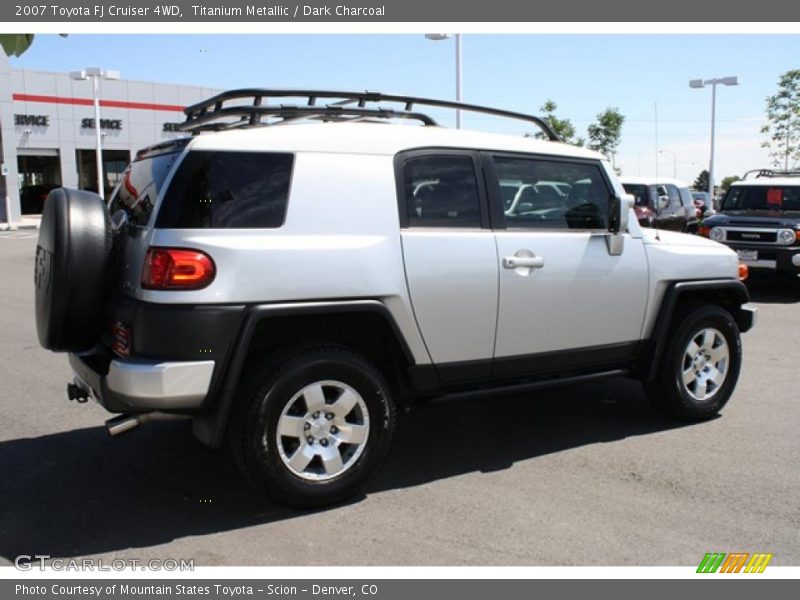 Titanium Metallic / Dark Charcoal 2007 Toyota FJ Cruiser 4WD