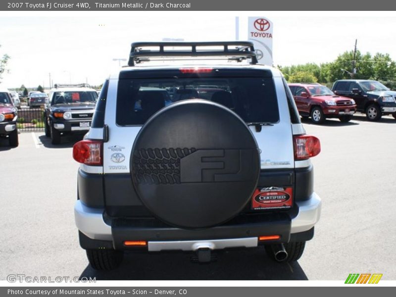 Titanium Metallic / Dark Charcoal 2007 Toyota FJ Cruiser 4WD