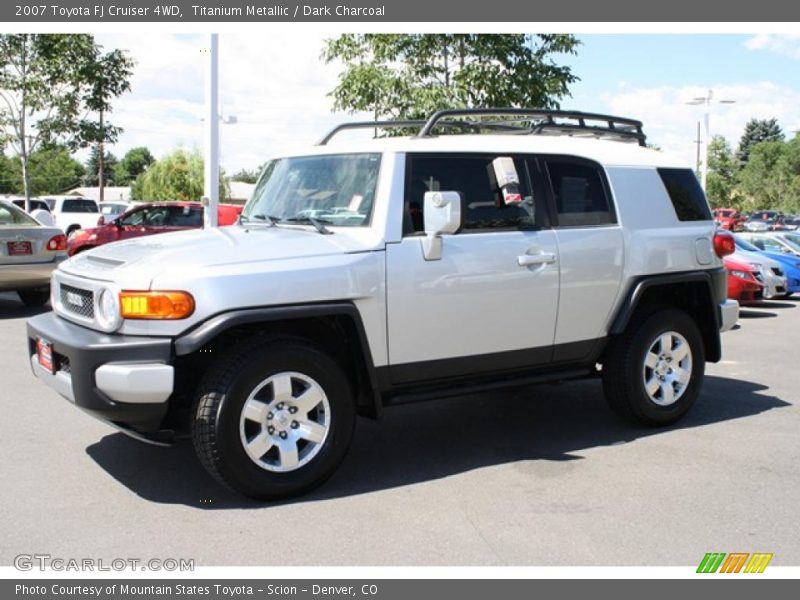 Titanium Metallic / Dark Charcoal 2007 Toyota FJ Cruiser 4WD