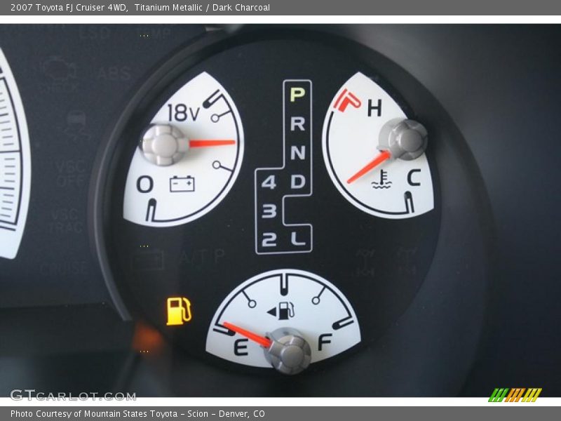 Titanium Metallic / Dark Charcoal 2007 Toyota FJ Cruiser 4WD