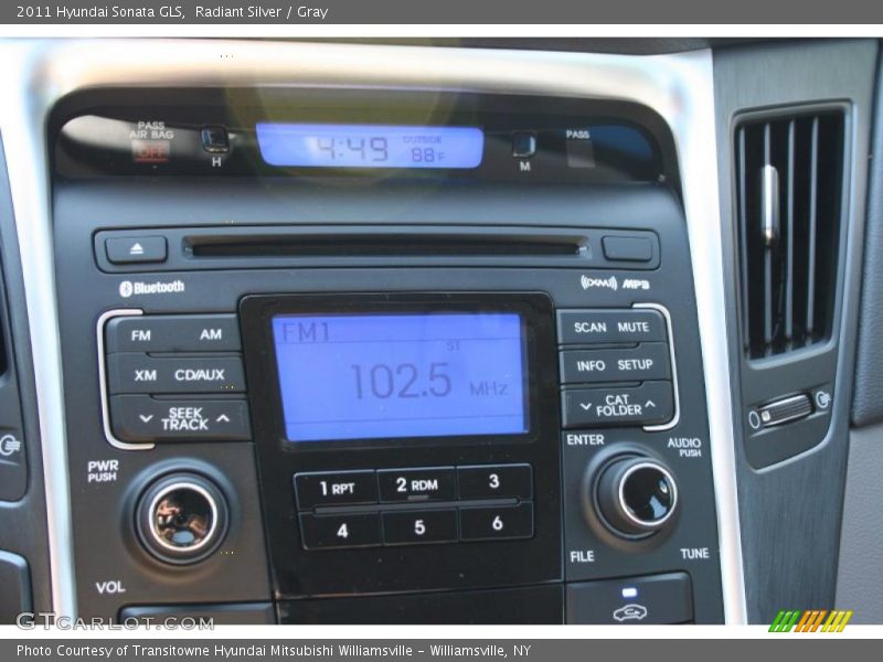 Radiant Silver / Gray 2011 Hyundai Sonata GLS