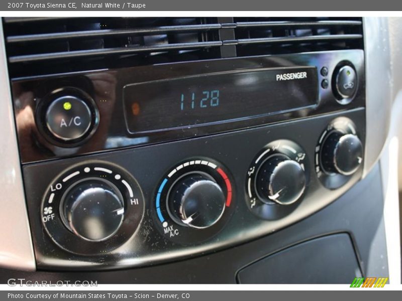 Natural White / Taupe 2007 Toyota Sienna CE