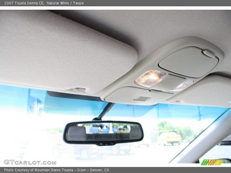 Natural White / Taupe 2007 Toyota Sienna CE