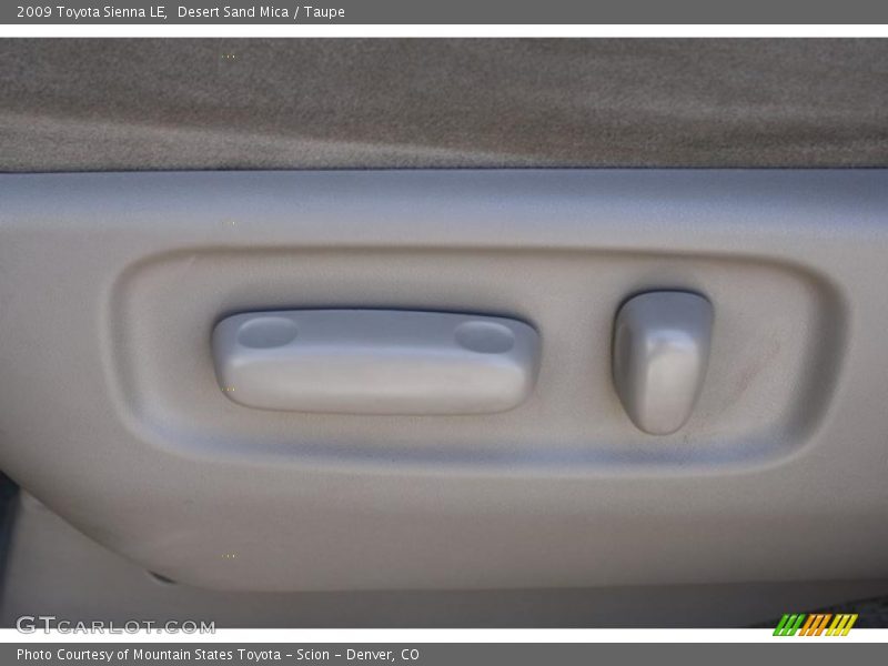Desert Sand Mica / Taupe 2009 Toyota Sienna LE