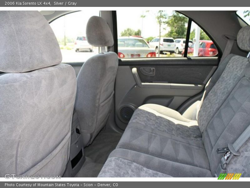 Silver / Gray 2006 Kia Sorento LX 4x4