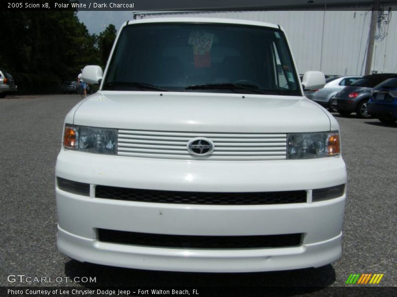 Polar White / Dark Charcoal 2005 Scion xB