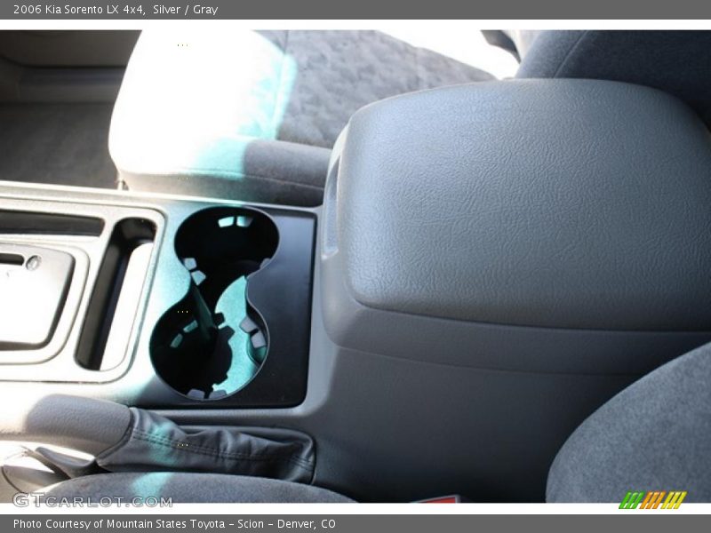 Silver / Gray 2006 Kia Sorento LX 4x4