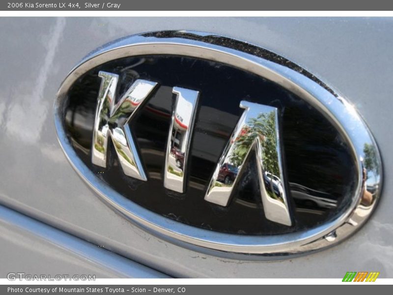 Silver / Gray 2006 Kia Sorento LX 4x4