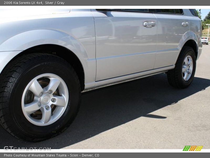 Silver / Gray 2006 Kia Sorento LX 4x4