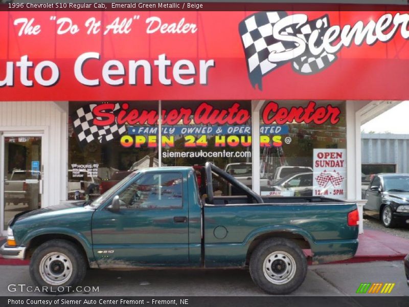 Emerald Green Metallic / Beige 1996 Chevrolet S10 Regular Cab