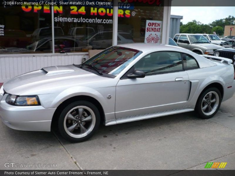 Silver Metallic / Dark Charcoal 2004 Ford Mustang GT Coupe