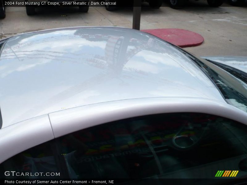 Silver Metallic / Dark Charcoal 2004 Ford Mustang GT Coupe