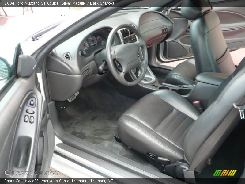 Silver Metallic / Dark Charcoal 2004 Ford Mustang GT Coupe