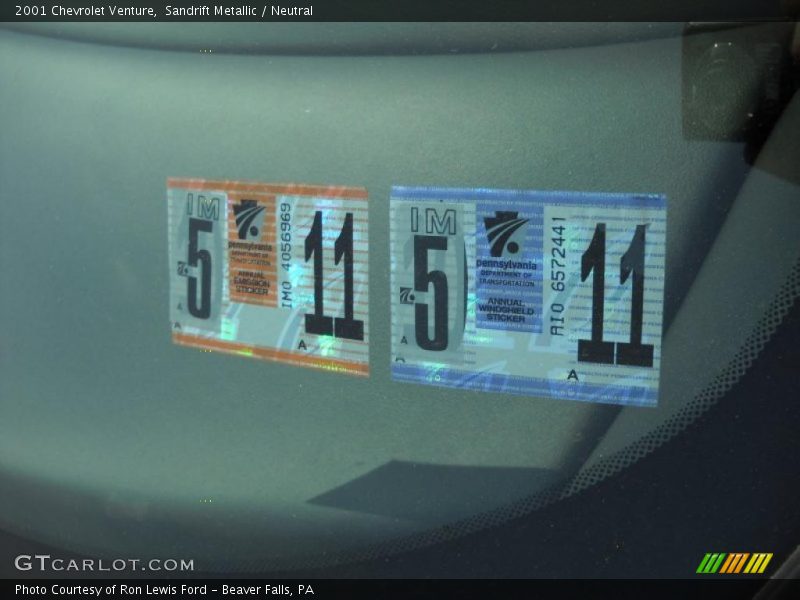 Sandrift Metallic / Neutral 2001 Chevrolet Venture