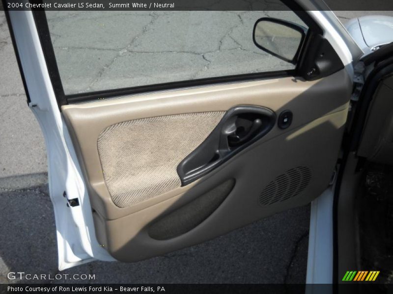 Summit White / Neutral 2004 Chevrolet Cavalier LS Sedan