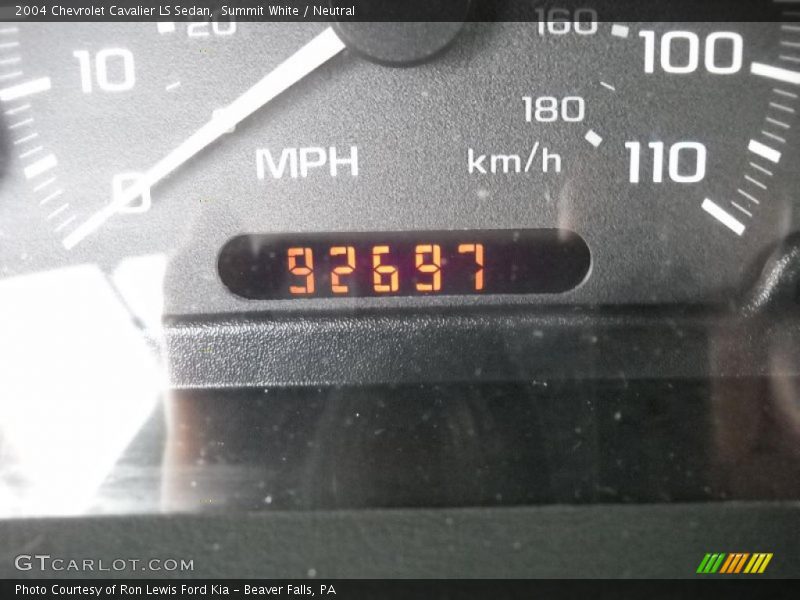 Summit White / Neutral 2004 Chevrolet Cavalier LS Sedan