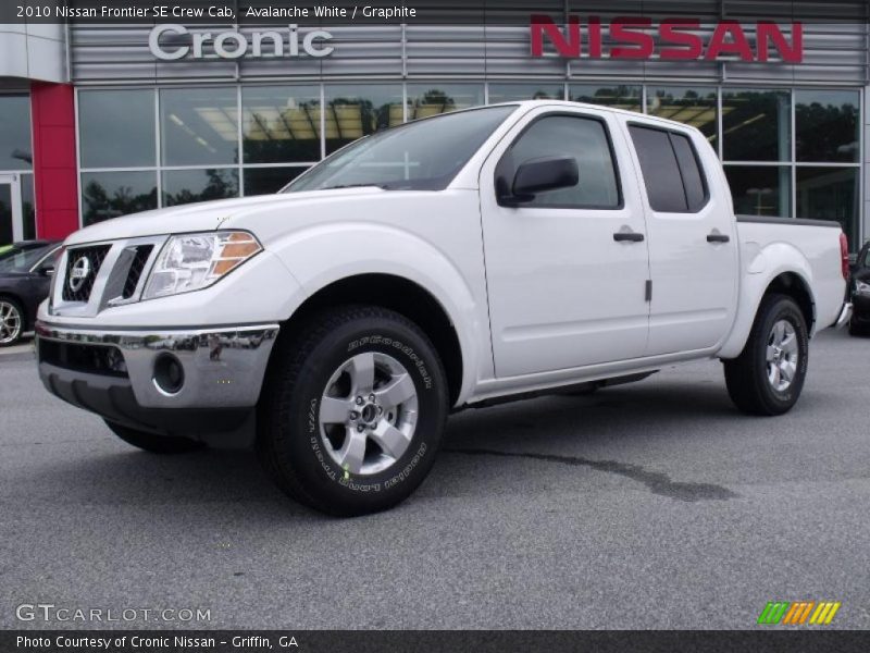 Avalanche White / Graphite 2010 Nissan Frontier SE Crew Cab